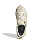JI4915_3_FOOTWEAR_Photography_Top-Portrait-View_white.jpg