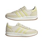 JI4915_10_FOOTWEAR_Photography_Mirrored-Pair-View_white.jpg