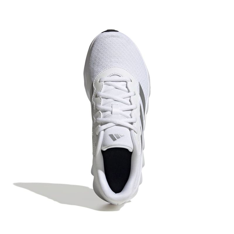 ID5257_3_FOOTWEAR_Photography_Top-Portrait-View_white.jpg