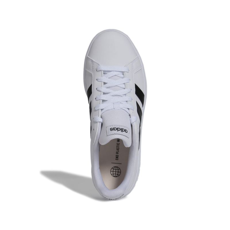 IQ7281_3_FOOTWEAR_Photography_Top-Portrait-View_white.jpg