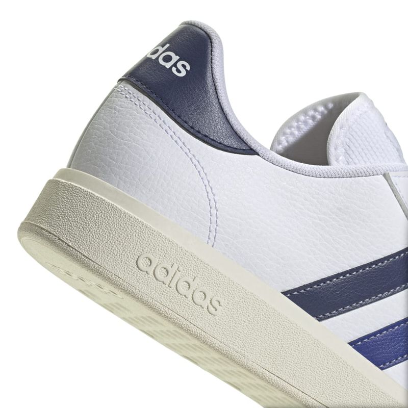 JH8610_8_FOOTWEAR_Photography_Detail-View-1_white.jpg