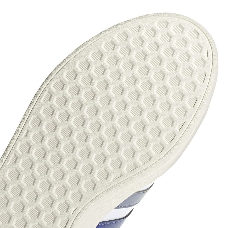 JH8610_9_FOOTWEAR_Photography_Detail View 2_white.jpg
