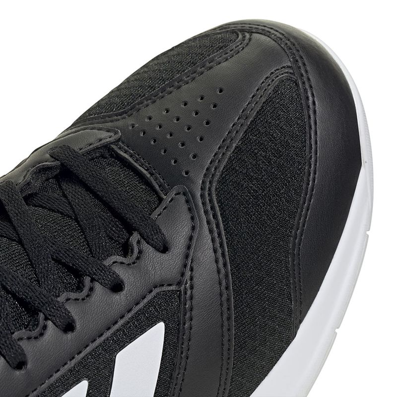 IH0526_8_FOOTWEAR_Photography_Detail-View-1_white.jpg
