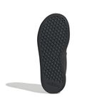 IE9018_4_FOOTWEAR_Photography_Bottom-View_white.jpg