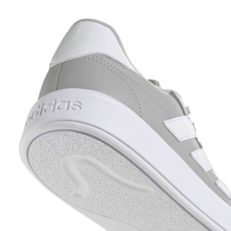 IG6868_8_FOOTWEAR_Photography_Detail-View-1_white.jpg