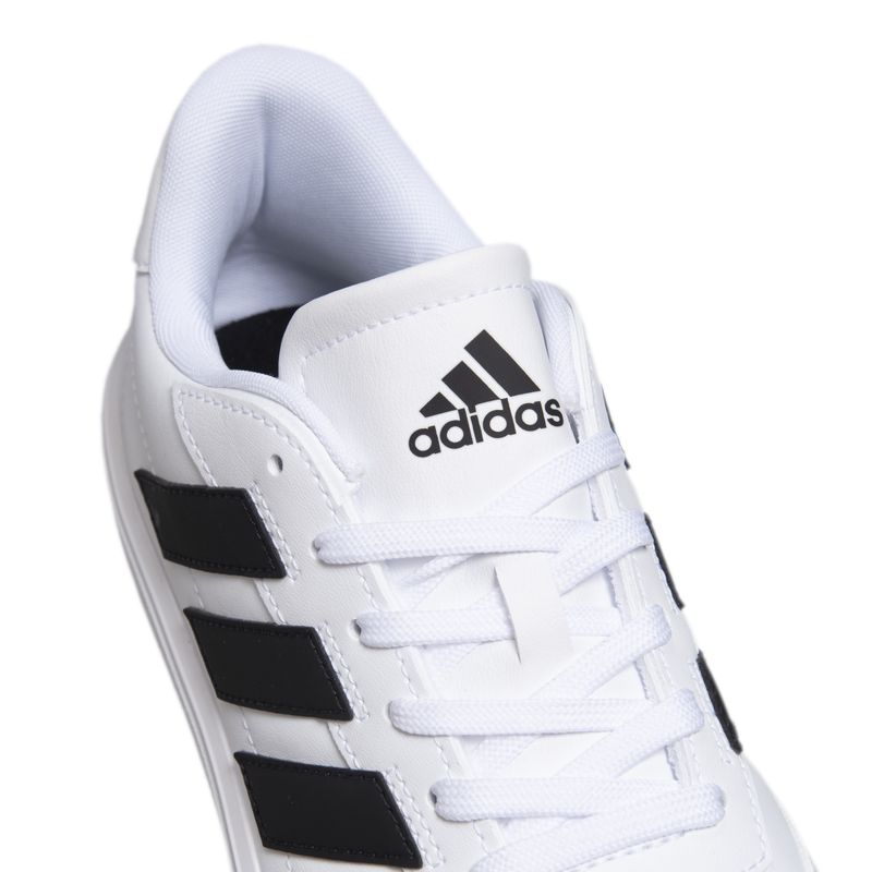 JJ7372_8_FOOTWEAR_Photography_Detail View 1_white.jpg