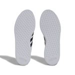 IQ5679_11_FOOTWEAR_Photography_Mirrored-Pair-View_white.jpg