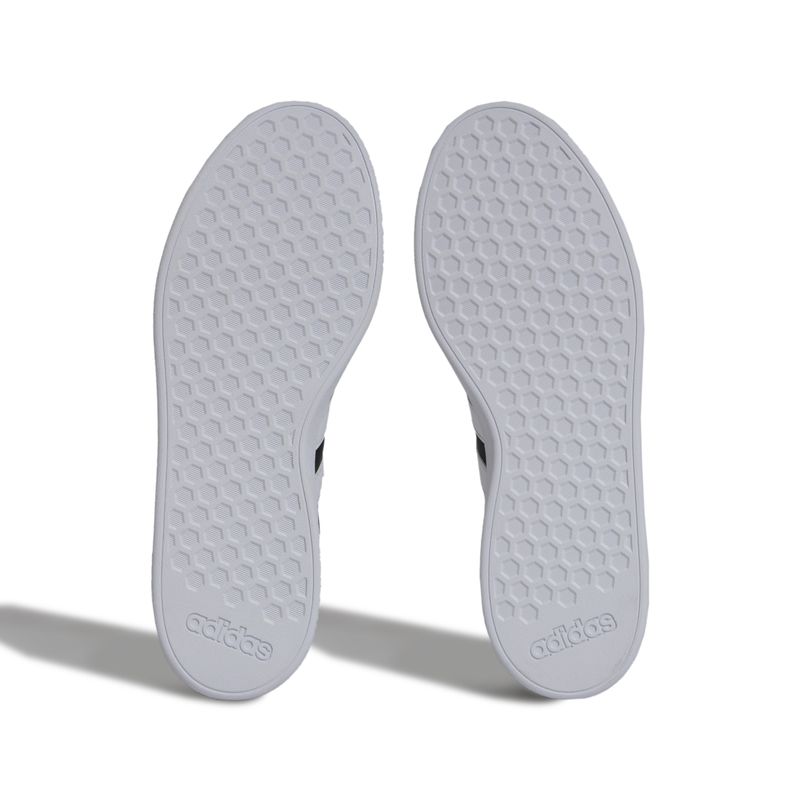 IQ5680_11_FOOTWEAR_Photography_Mirrored-Pair-View_white.jpg