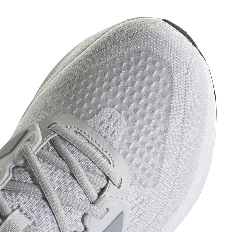 IE8784_8_FOOTWEAR_Photography_Detail-View-1_white.jpg