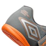 Umbro Chuteira NEO STRIKER U07FB00133-886 GrafiteCinzaLaranja Sint -3-