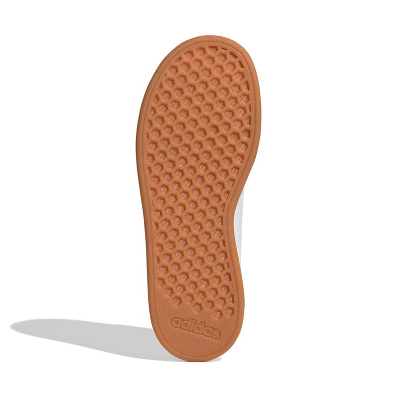JI4191_4_FOOTWEAR_Photography_Bottom-View_white