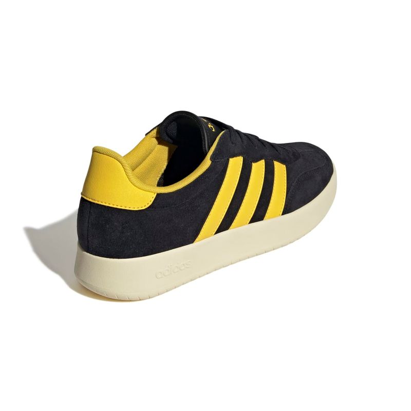 JP7101_7_FOOTWEAR_Photography_Back Lateral Top View_white