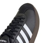 ID3715_8_FOOTWEAR_Photography_Detail-View-1_white