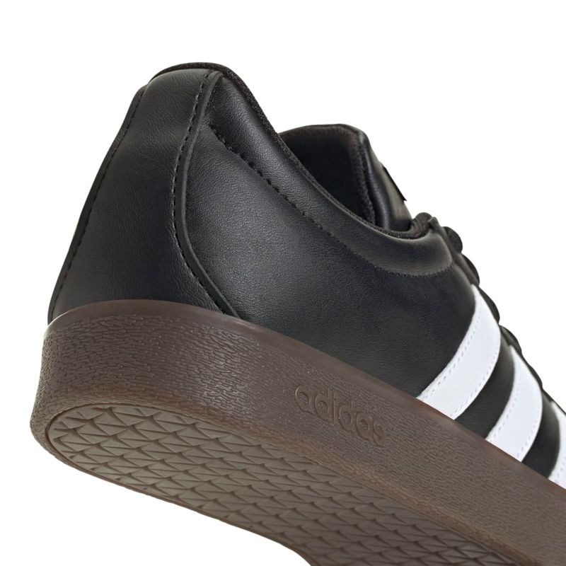 ID3715_9_FOOTWEAR_Photography_Detail-View-2_white