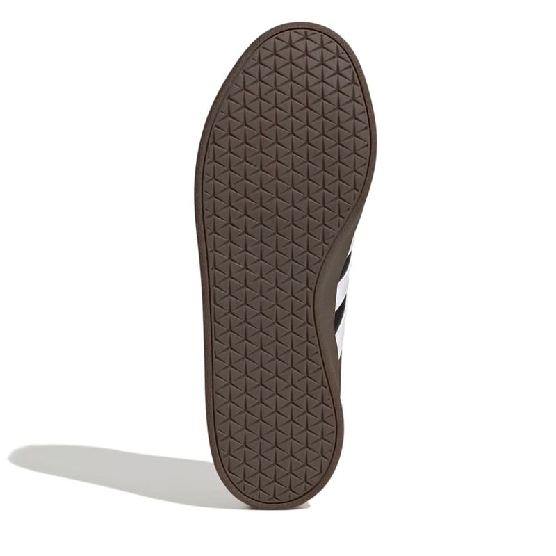 ID3715_4_FOOTWEAR_Photography_Bottom-View_white