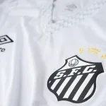 Umbro-Camisa-U31S03752-282-SANTOS-OF1-25-SN-BrancoCinza-Poliester--5-