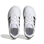 HP8956_3_FOOTWEAR_Photography_Top Portrait View_white