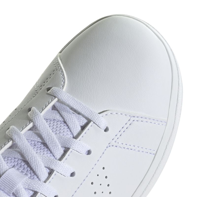 IE8688_9_FOOTWEAR_Photography_Detail View 2_white