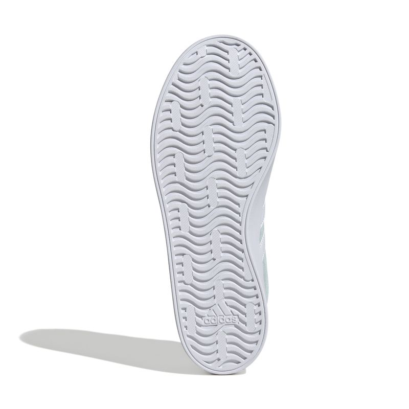 IF4470_4_FOOTWEAR_Photography_Bottom View_white