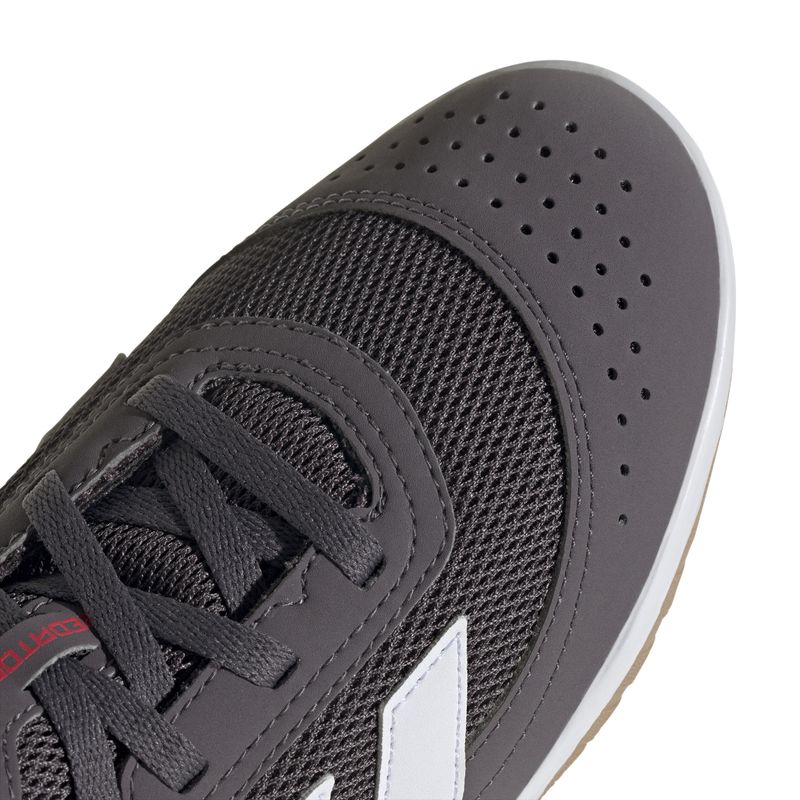 ID3803_7_FOOTWEAR_Photography_Detail View 1_white