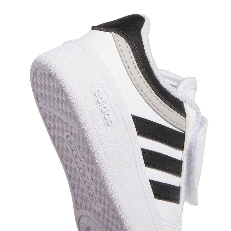JI3486_8_FOOTWEAR_Photography_Detail-View-1_white