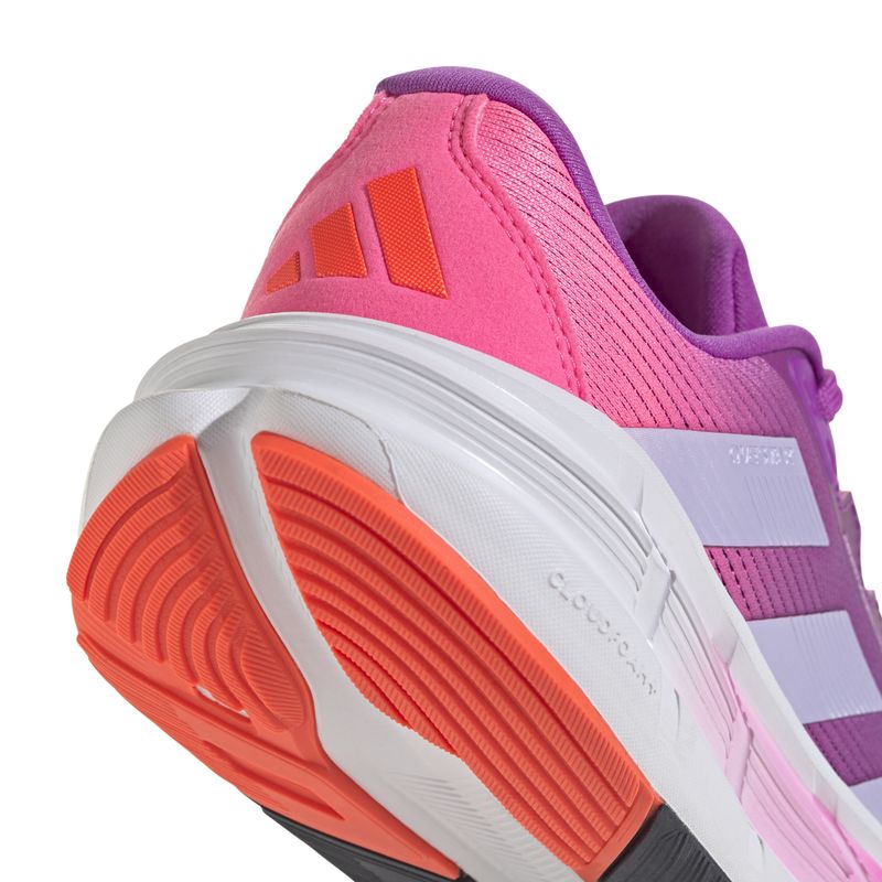 ID8743_8_FOOTWEAR_Photography_Detail-View-1_white