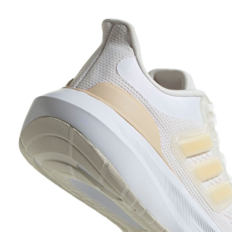 IE0725_9_FOOTWEAR_Photography_Detail-View-2_white
