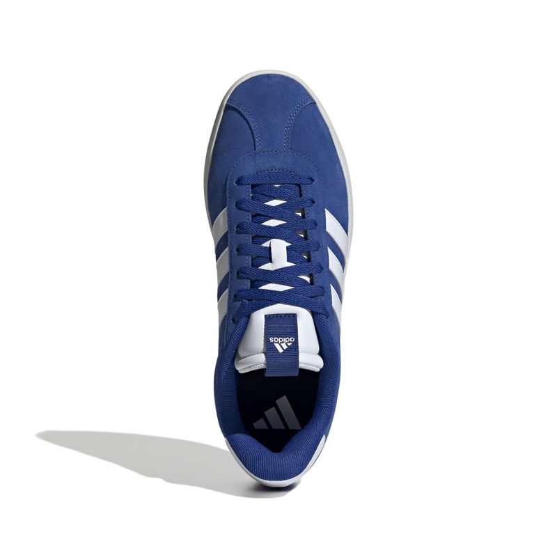 IF4458_3_FOOTWEAR_Photography_Top-Portrait-View_white