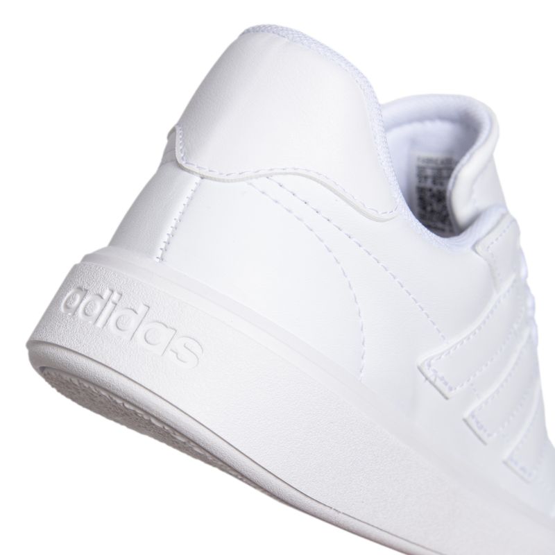 JJ7370_10_FOOTWEAR_Photography_Detail View 3_white