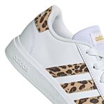 IG1187_9_FOOTWEAR_Photography_Detail-View-2_white