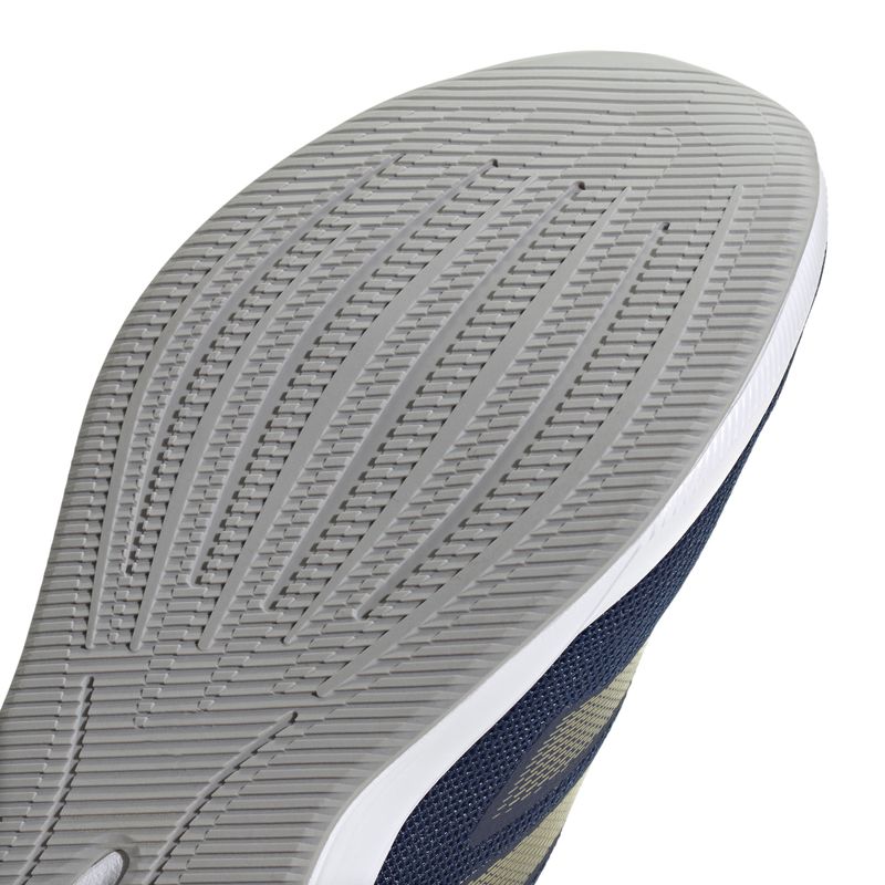 IH0582_9_FOOTWEAR_Photography_Detail-View-2_white.jpg