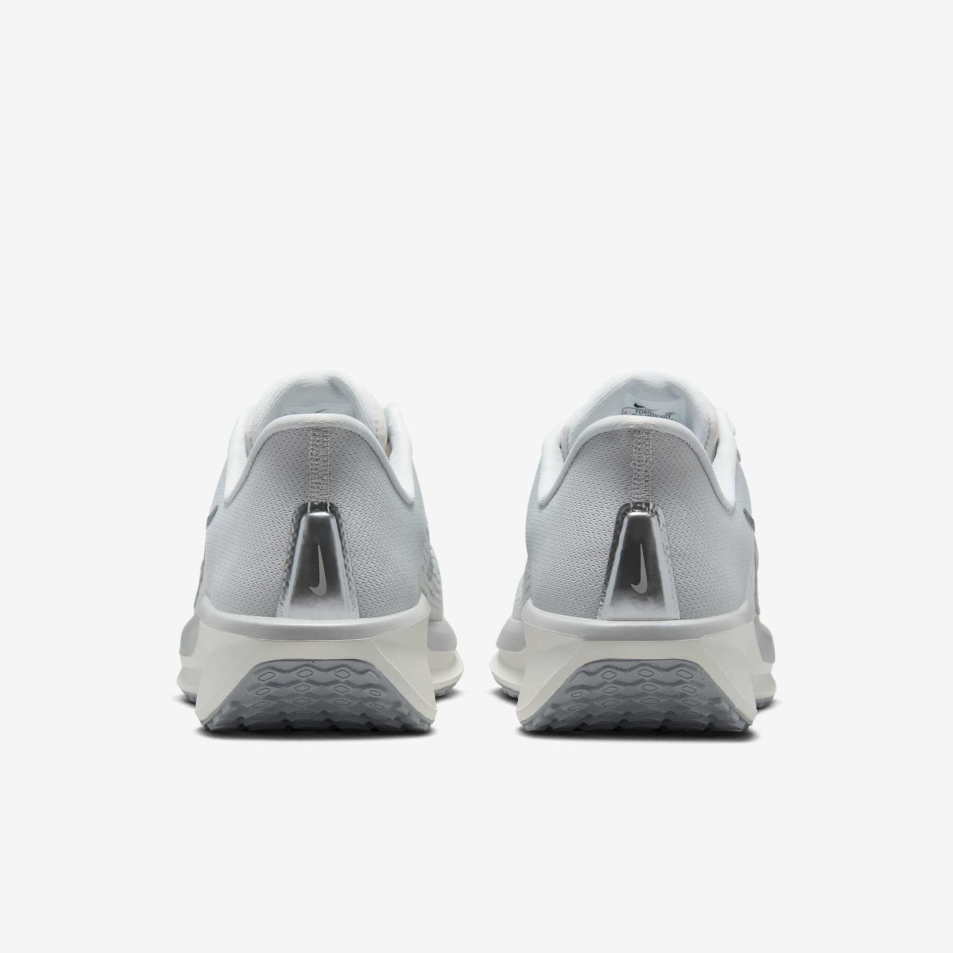 Tênis Esportivo Nike Quest 6 Feminino Branco-1743085458155